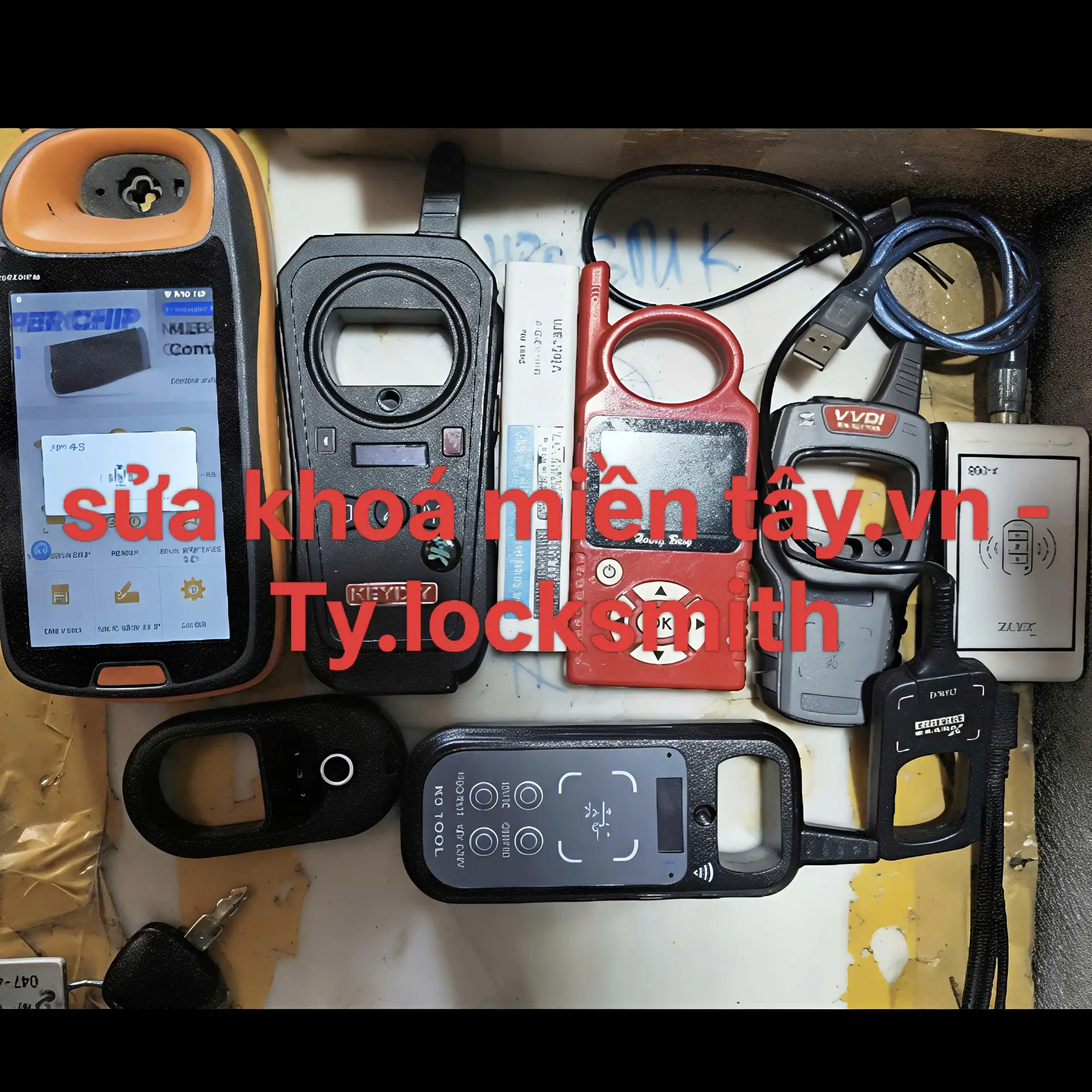 Dụng cụ chuy&ecirc;n dụng can thiệp v&agrave;o CHIP xe, bảo đảm kh&ocirc;ng g&acirc;y lỗi cho hệ thống Xe