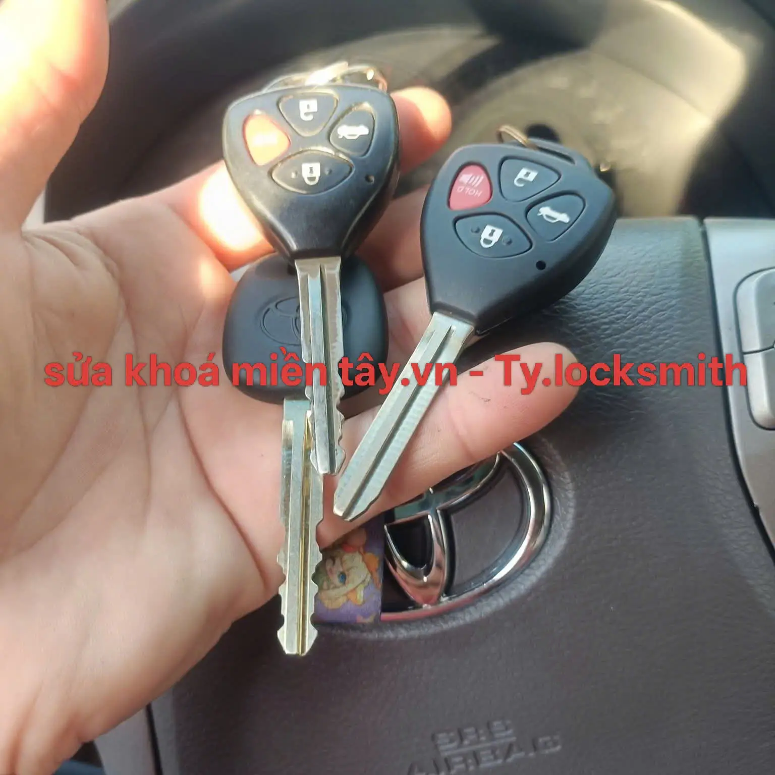 l&agrave;m th&ecirc;m remote xe hơi h&oacute;c m&ocirc;n